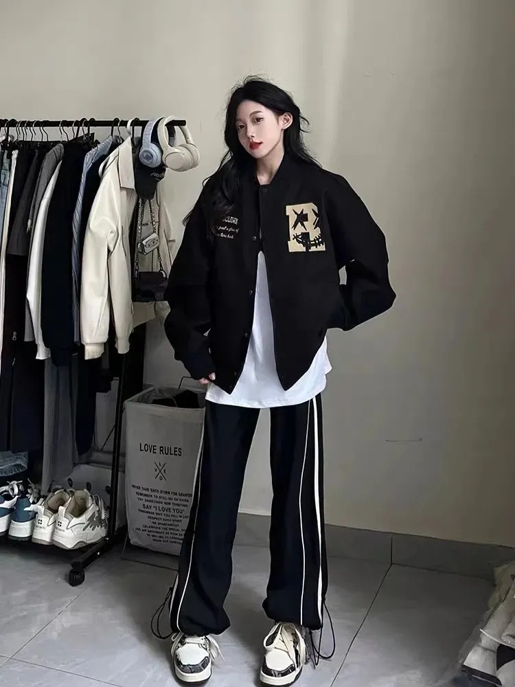2025 여성 가을 블랙 레트로 레터 프린트 야구 재킷 - Winter Clothing Trends 2025 Women'S 리뷰 및 가격